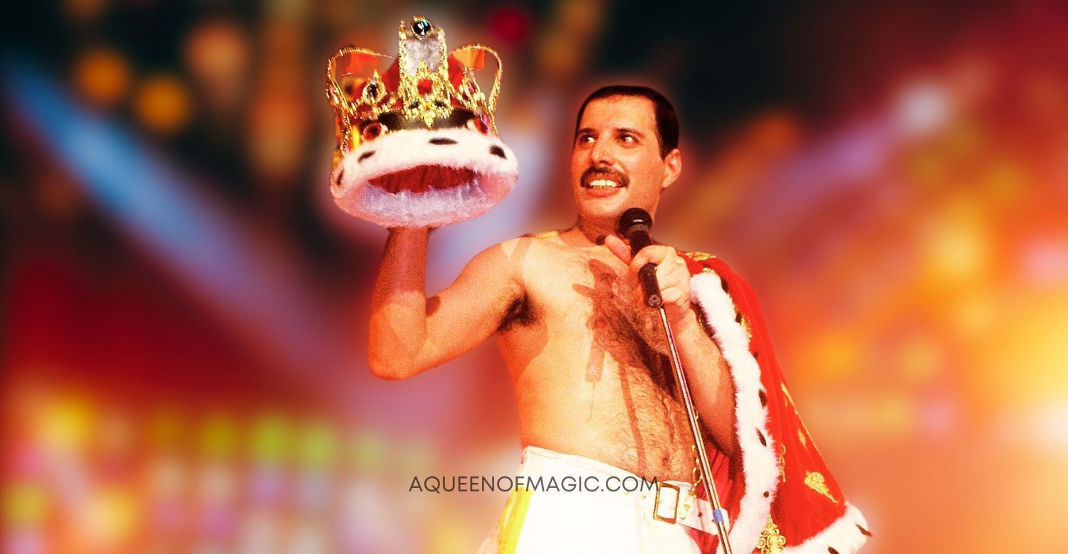 38 años de la primera vez que Freddie Mercury apareció con capa y corona